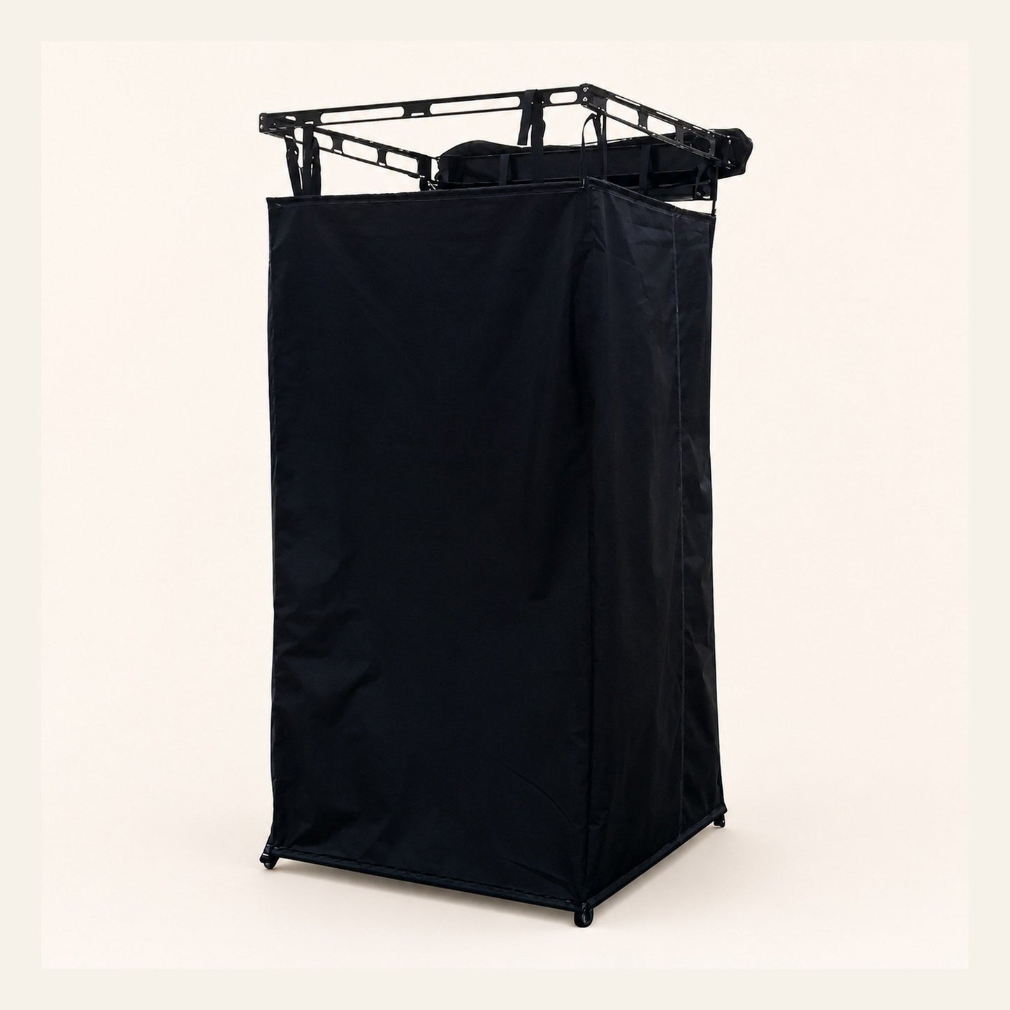 S&S Fast-Pitch Shower Cabin, main studio view