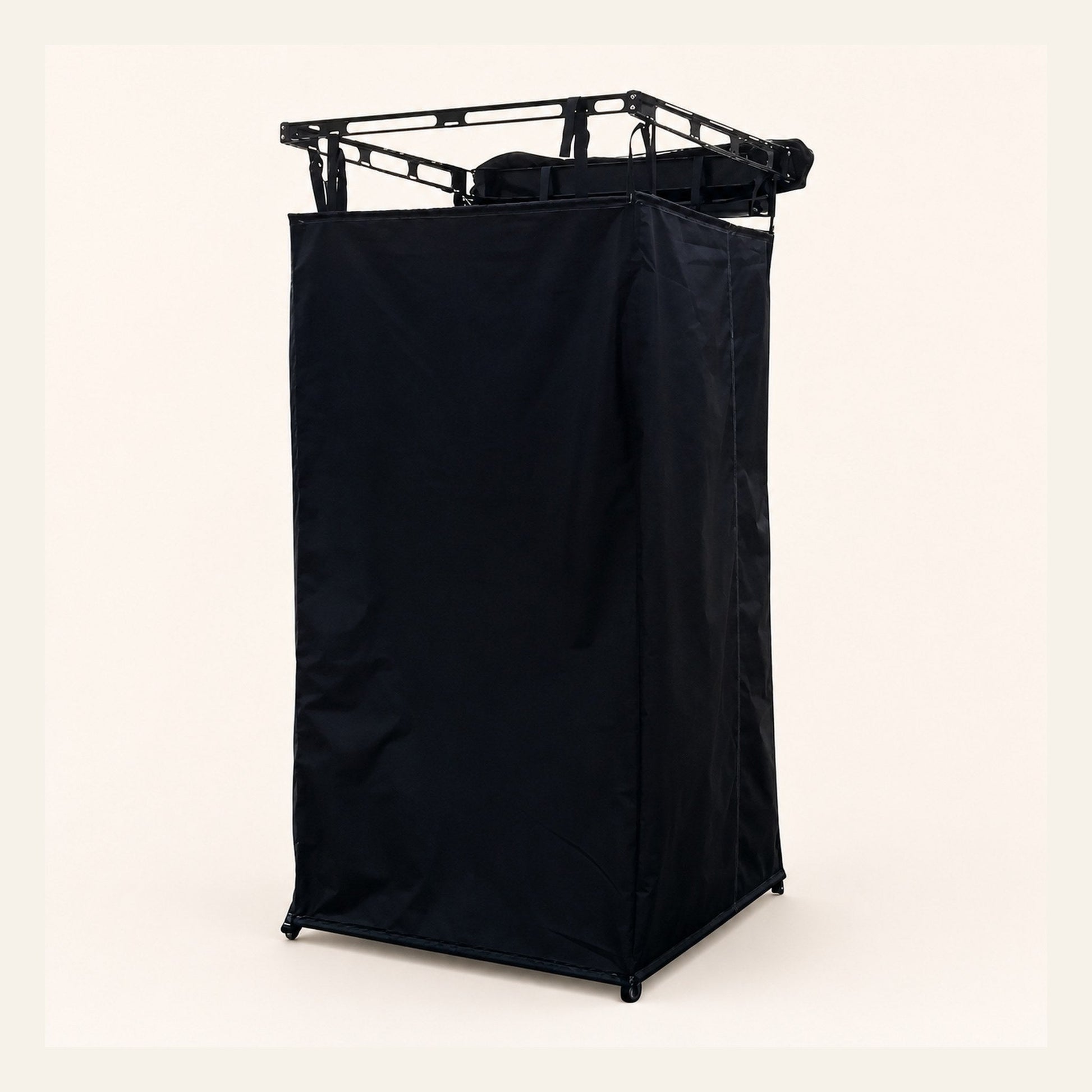 S&S Fast-Pitch Shower Cabin, main studio view